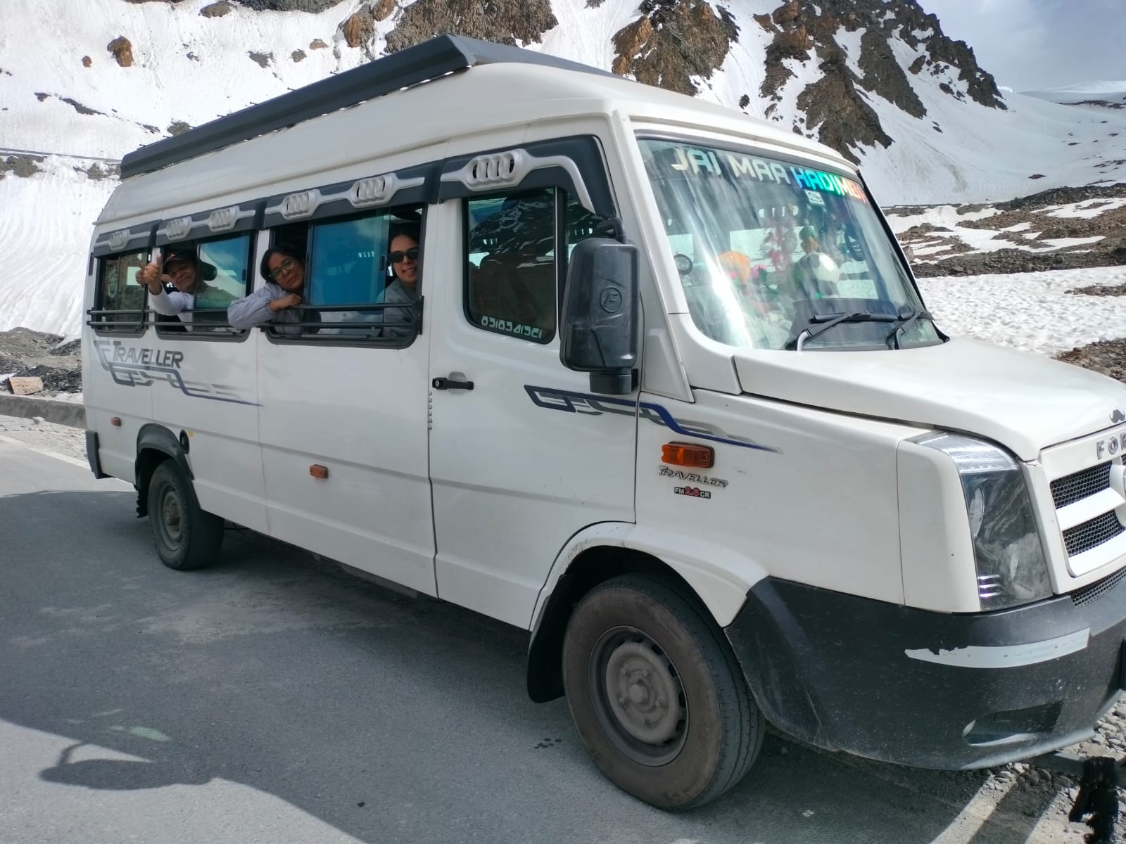 Sharing Taxi Manali to Rohtang Pass 2026